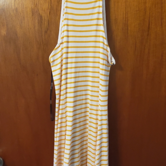 Yellow and white striped dress - Picture 3 of 4